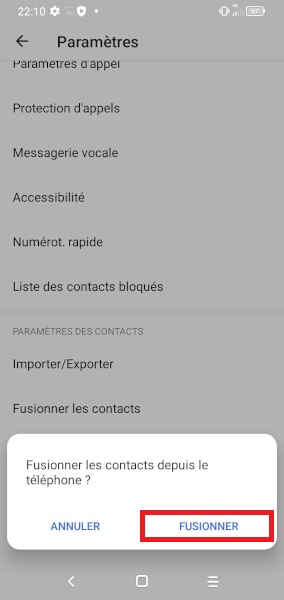 Fusionner les contacts en double