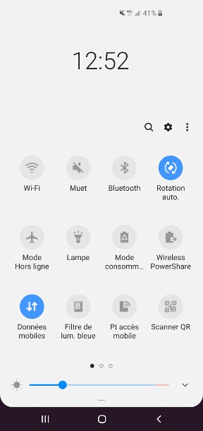 Réduire la luminosité et la fréquence d’écran